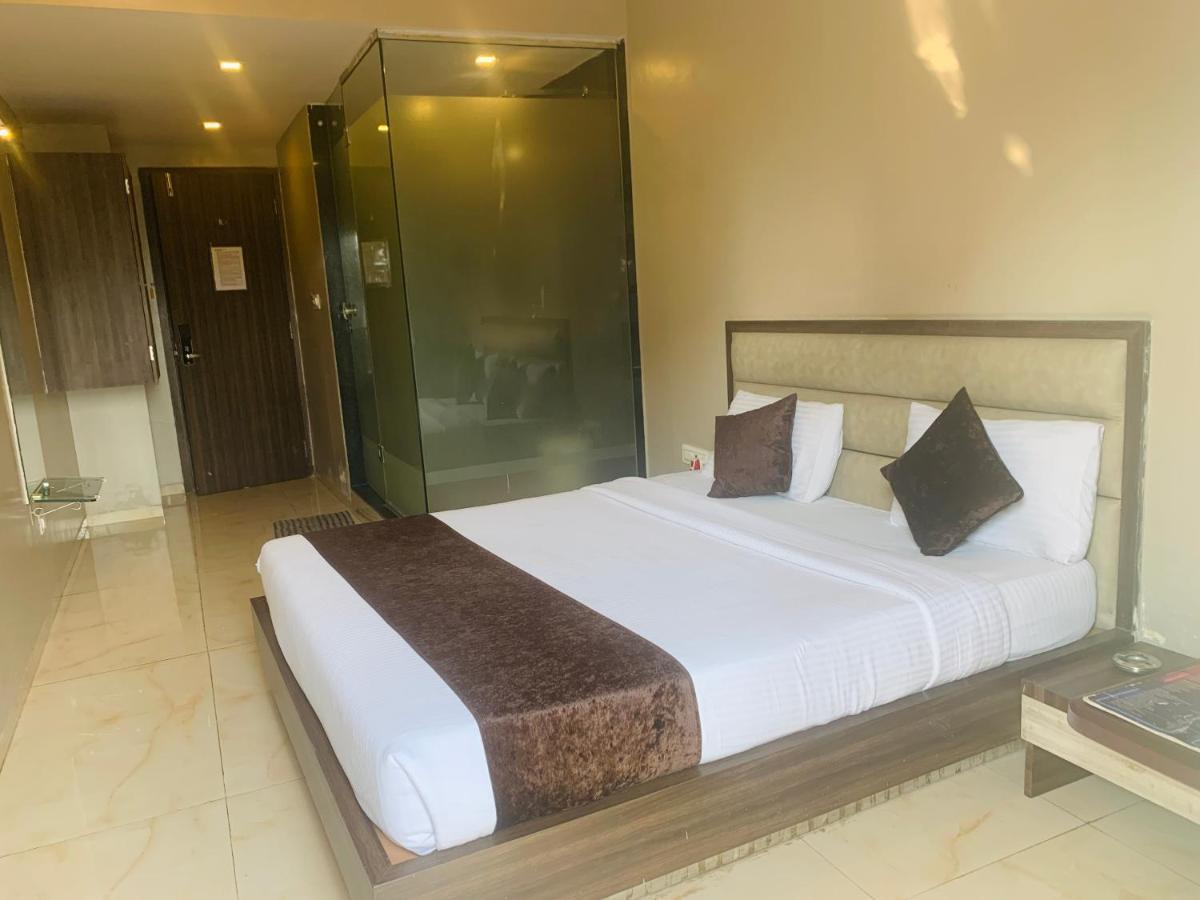 Hotel Merakee - Near Dahisar Mira Road Mumbai Экстерьер фото